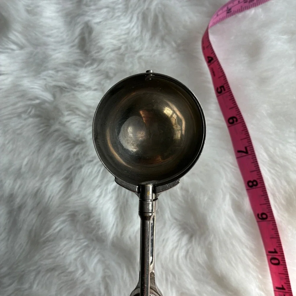Vintage Gilchrist #20 Ice Cream Scoop Wood Handle‎ Mechanical Soda Fountain Tool